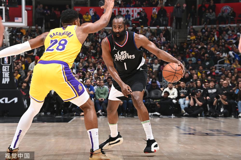 记者：黄潜有意德温特，但不愿意满足热那亚2500万欧的要价.