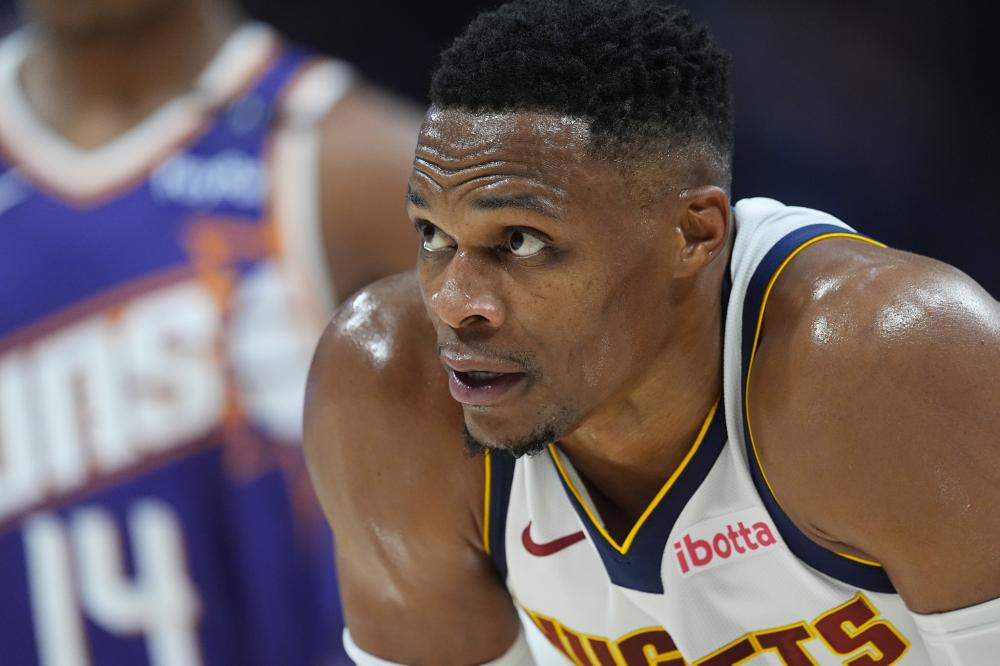 厌倦了氪金手游，他凭“过时”像素武侠获持续好评，手游上线即霸榜第一